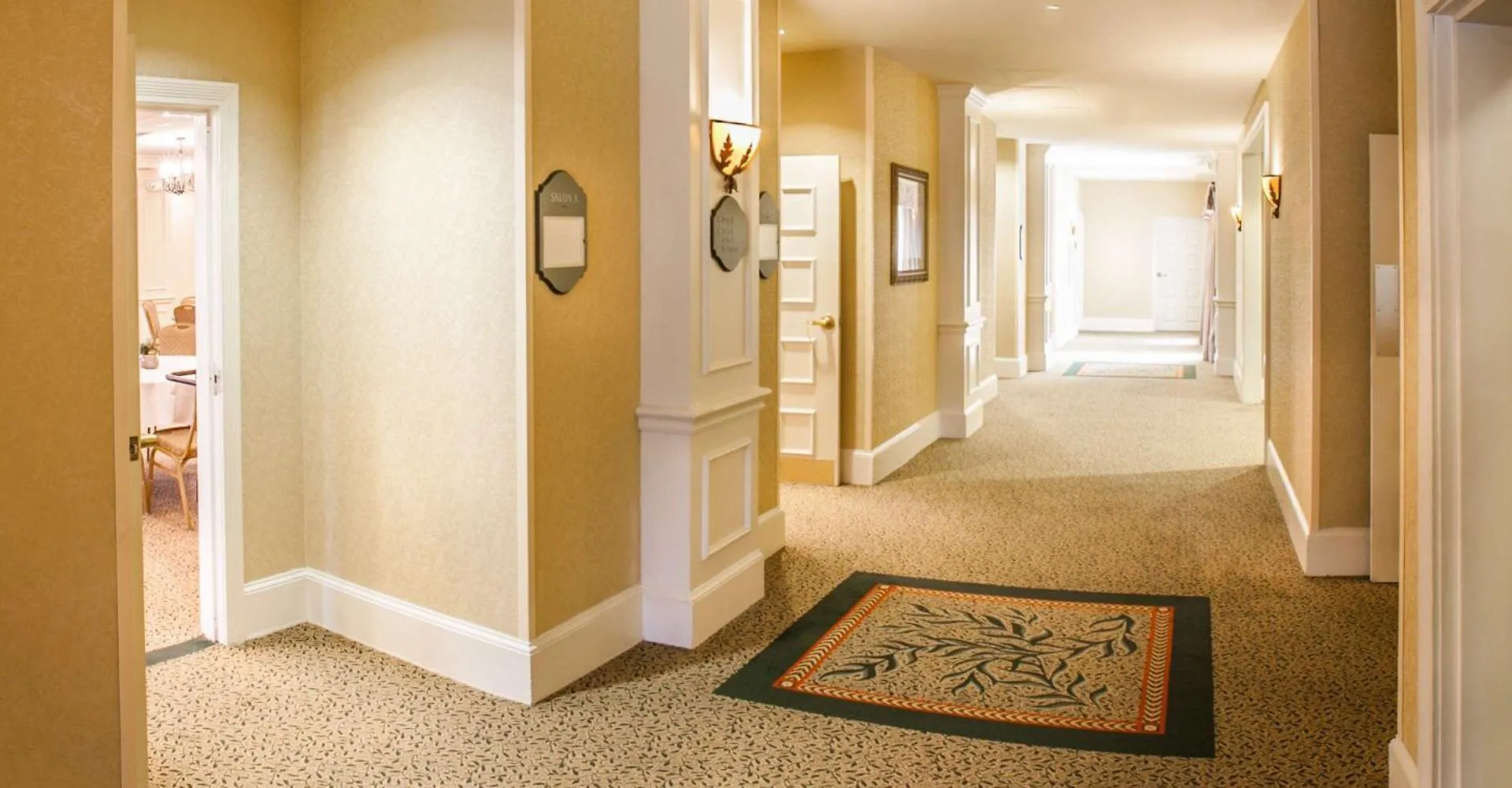Hampton Inn & Suites Savannah Historic District