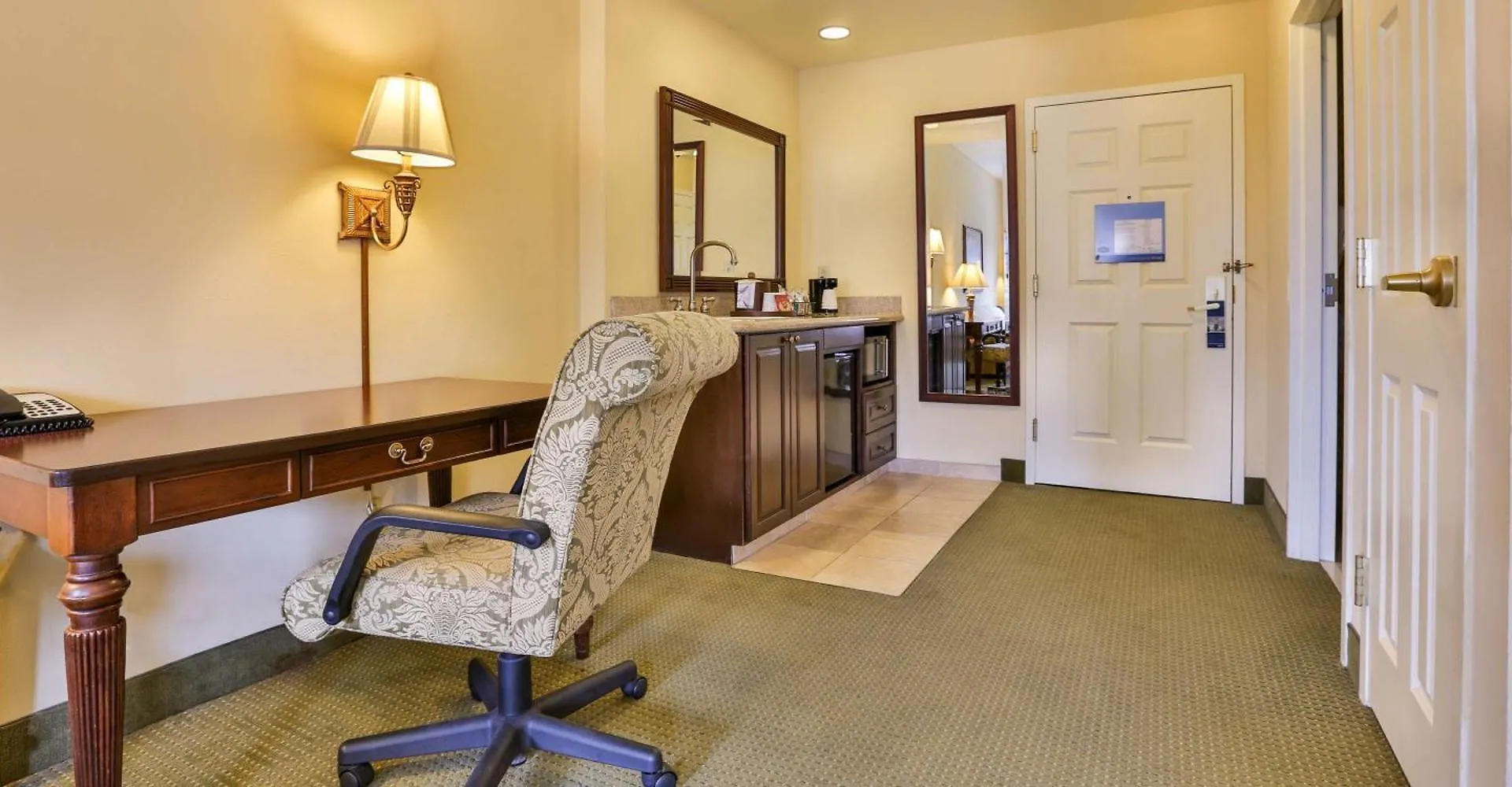 *** Otel Hampton Inn & Suites Savannah Historic District ABD