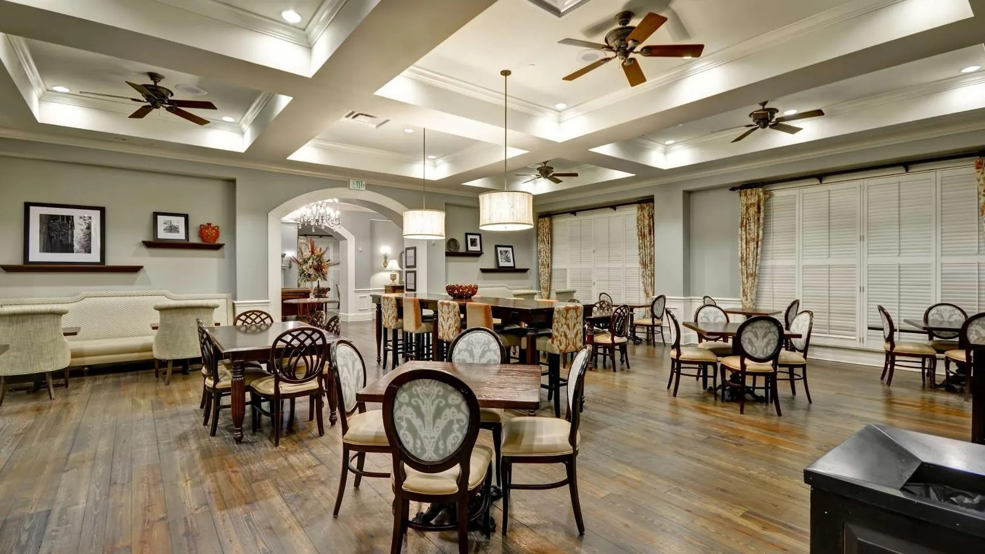 Hampton Inn & Suites Savannah Historic District