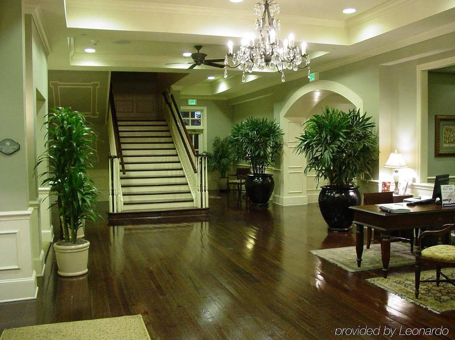 Hampton Inn & Suites Savannah Historic District Otel